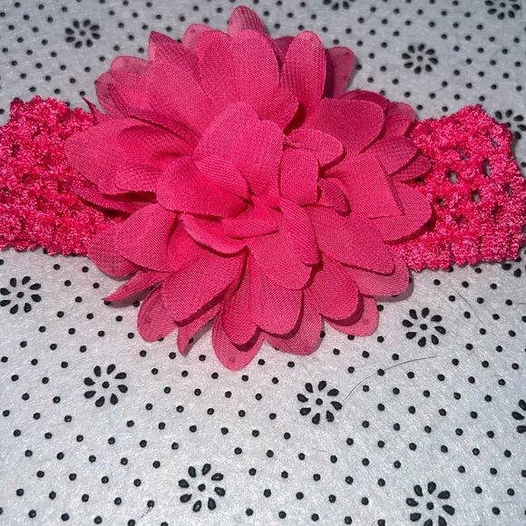 🛍 NEW PRETTY Little GIRLS BOW Will Complete Any Outfit SIZE… - Picture 2 of 4